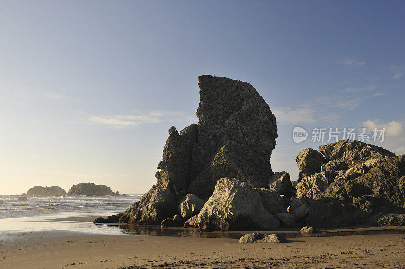 Coquille Point海滩上的岩石